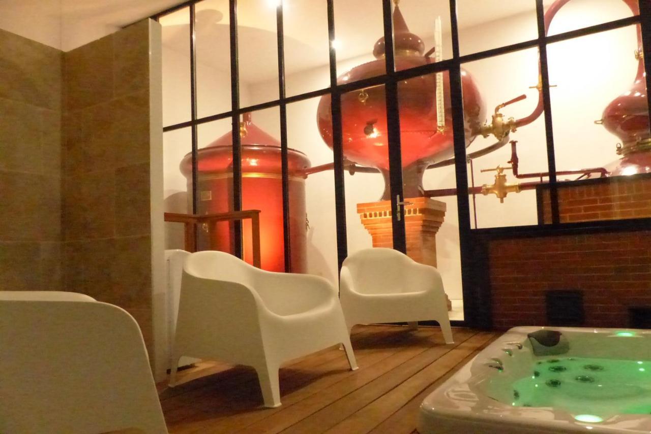 L'Alambic De L'Estuaire Bed and Breakfast Saint-Fort-sur-Gironde Eksteriør billede